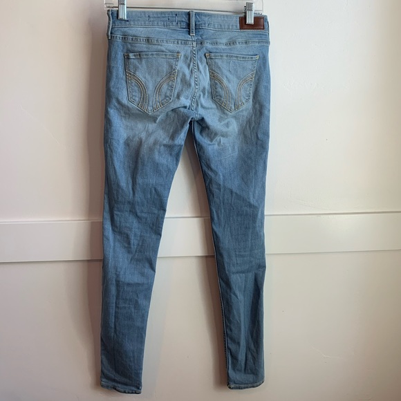 Hollister Light Wash Low-Rise Distressed Super Skinny Jeans - Picture 2 of 5